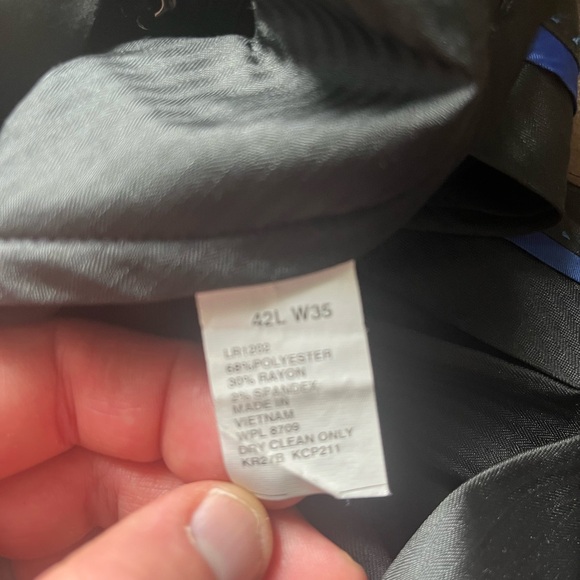 ‼️Kenneth Cole Reaction Slim Fit Suit Set - 42L - Picture 6 of 6